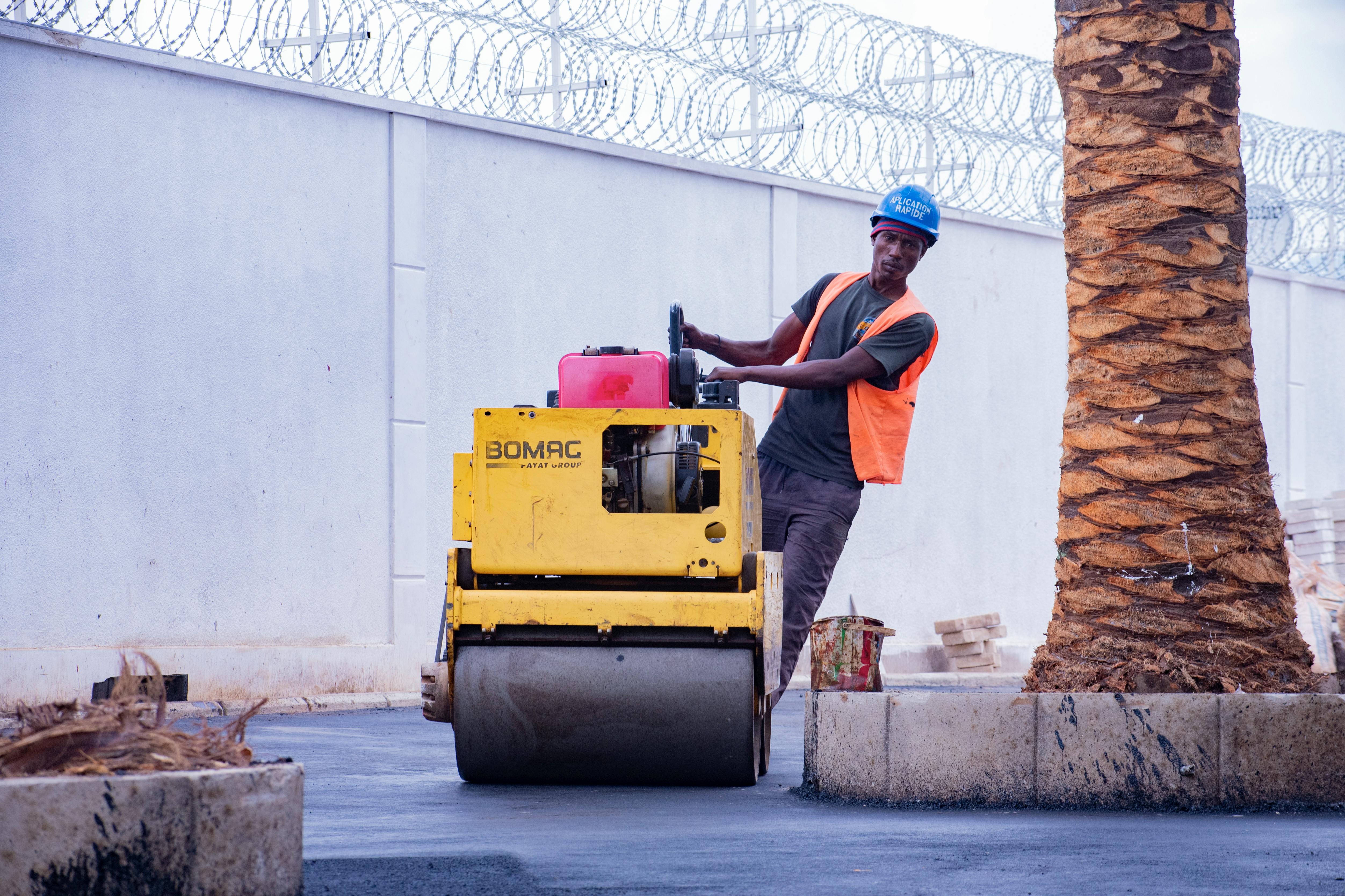 Industrial driveways tarring and paving contracting in Durban